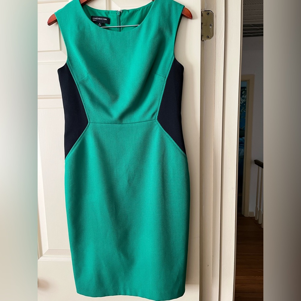 Jones New York Green and Black Midi Dress
